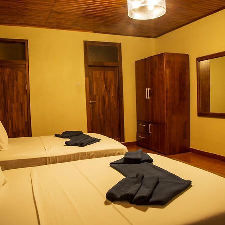 The Haven Boutique Hotel Кумаси Екстериор снимка