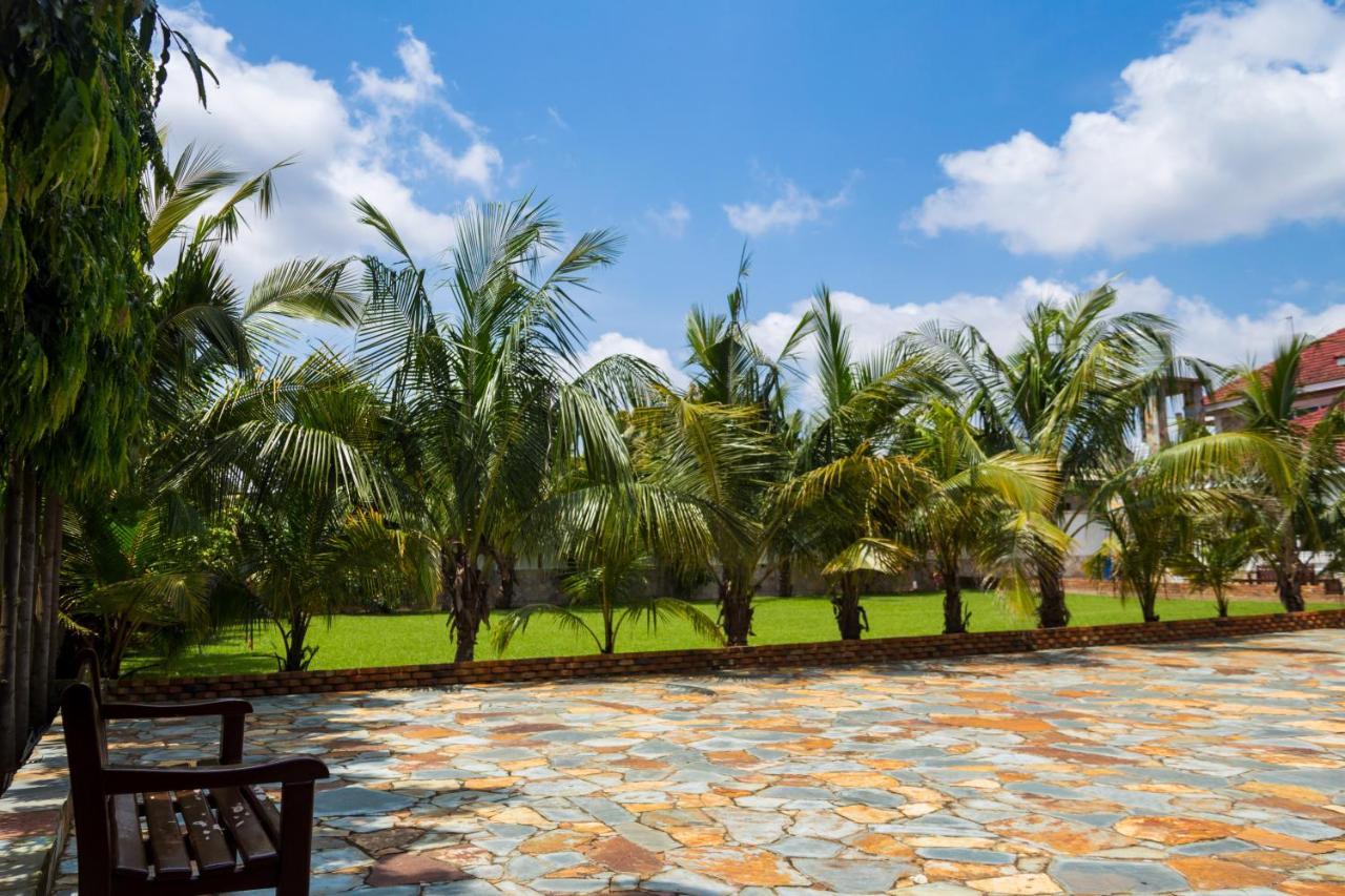 The Haven Boutique Hotel Кумаси Екстериор снимка