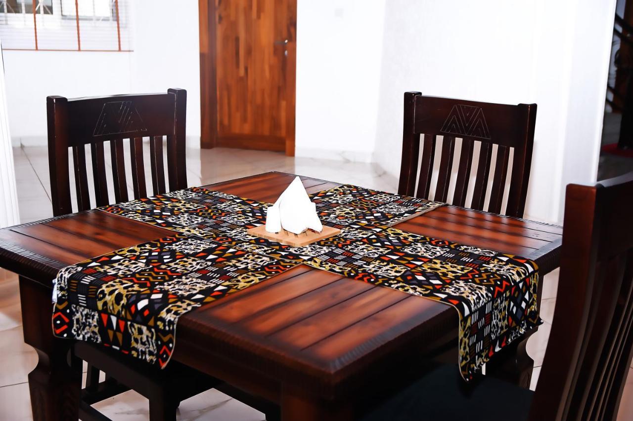 The Haven Boutique Hotel Кумаси Екстериор снимка