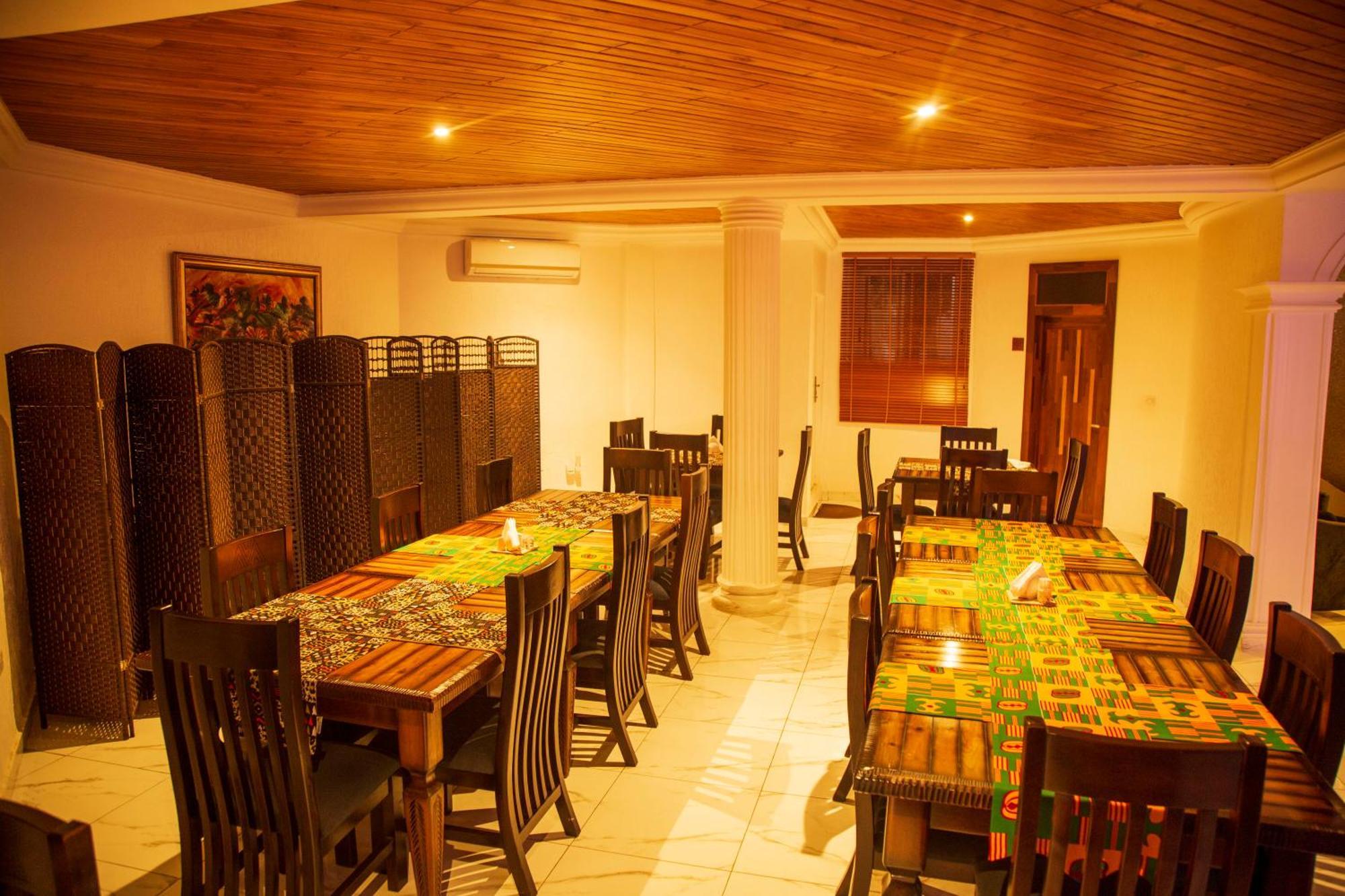 The Haven Boutique Hotel Кумаси Екстериор снимка