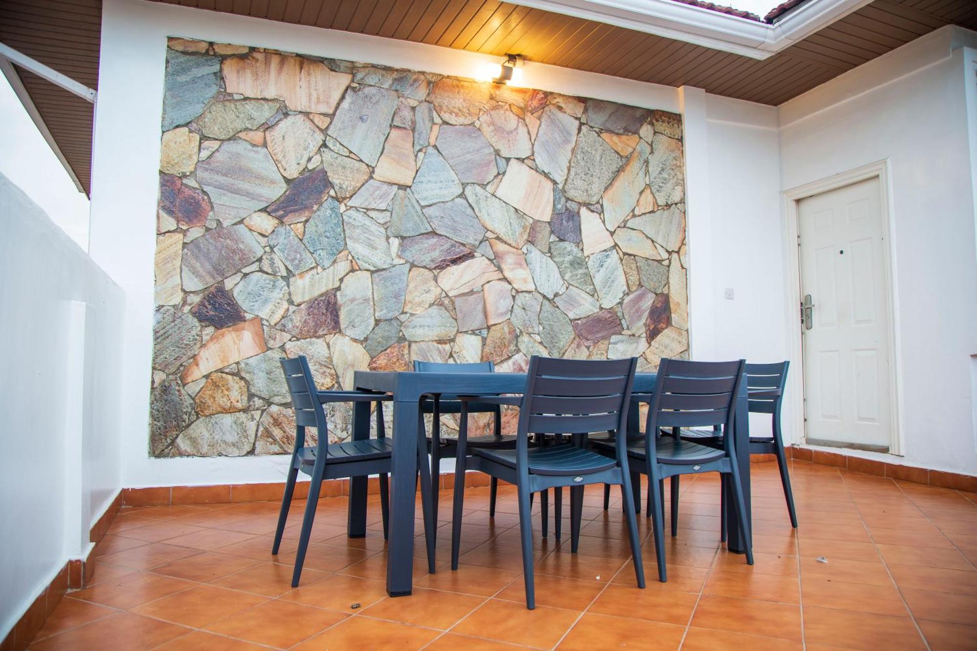 The Haven Boutique Hotel Кумаси Екстериор снимка